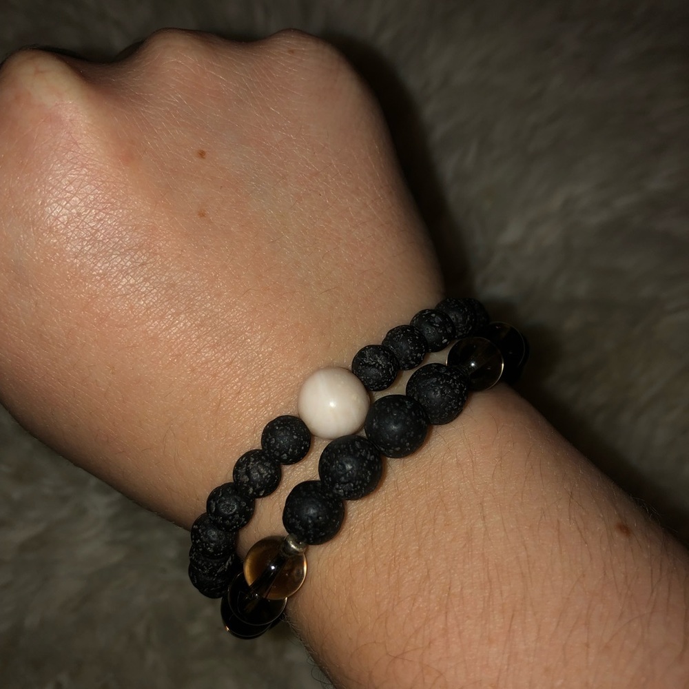 ✨2 FOR $20✨essential oil bracelets